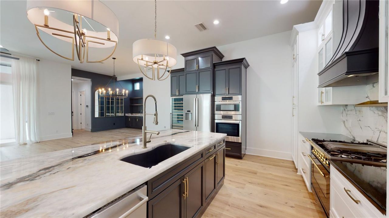 1068 19th Avenue N, Saint Petersburg, FL 33704 Photo