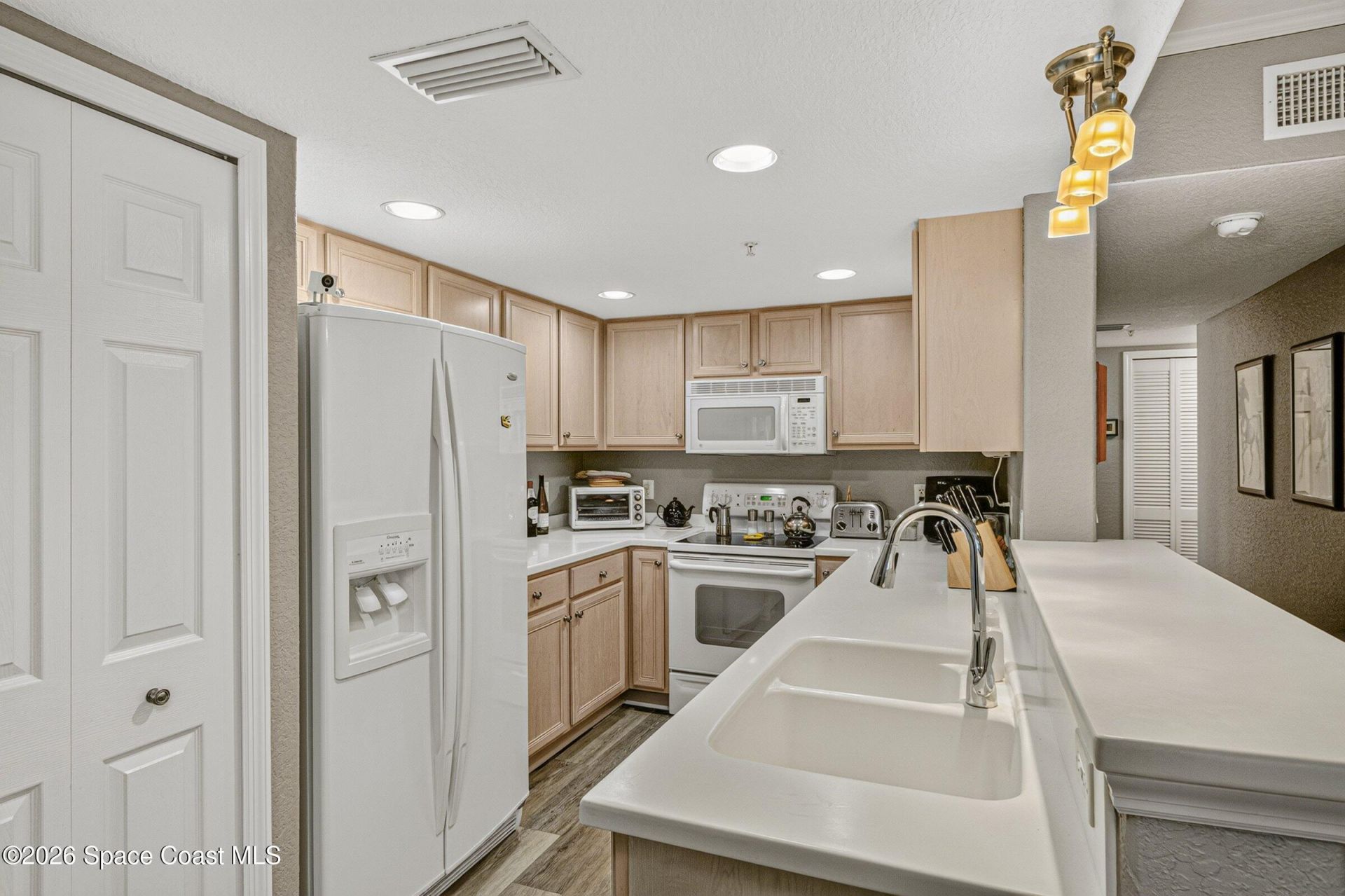 1965 Jimmy Buffett Memorial Highway , Unit 306, Indian Harbor Beach, FL 32937 Photo