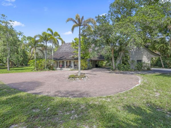 790 E Rambling Drive, Wellington, FL 33414