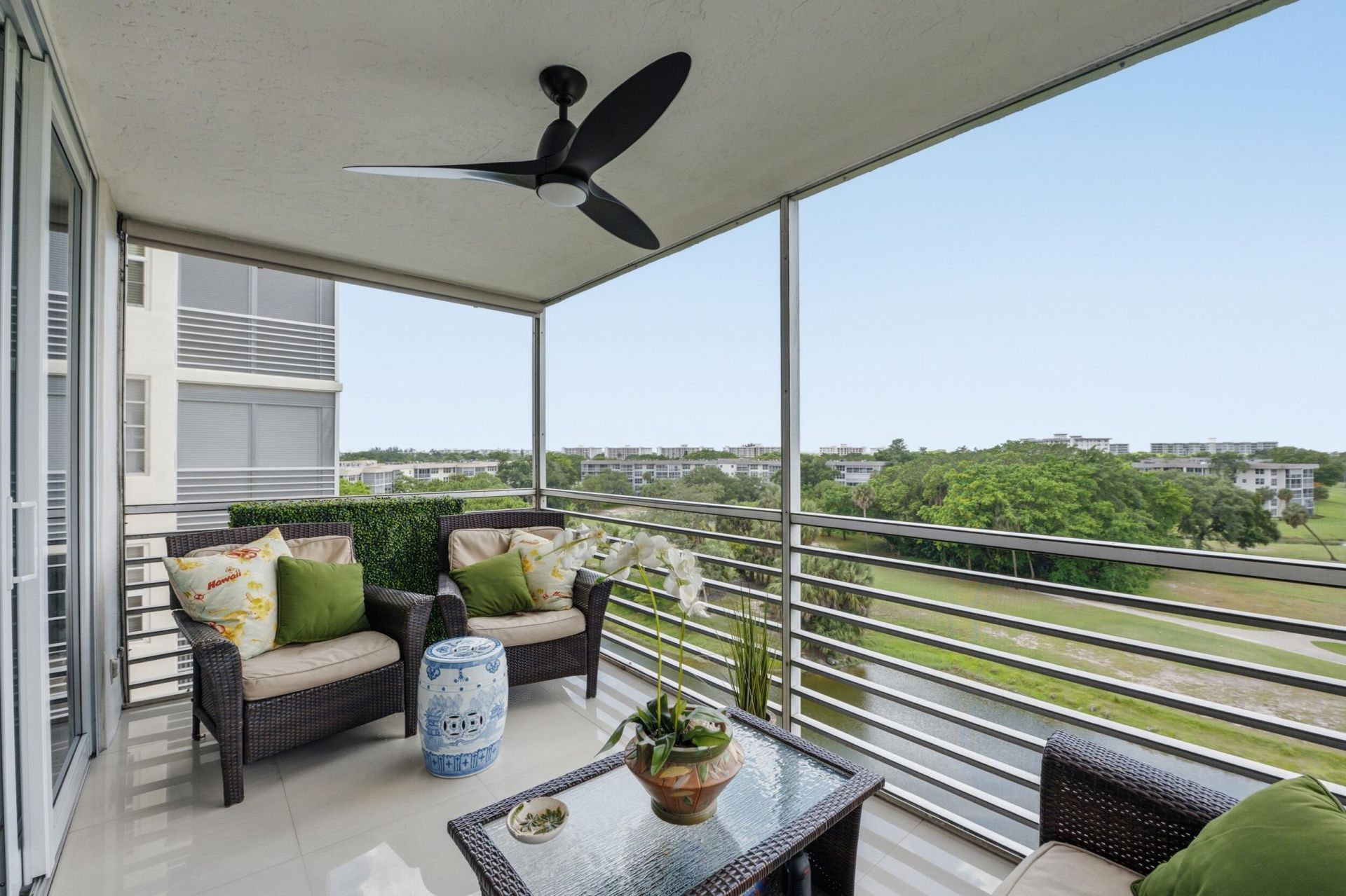 3510 Oaks Way, Unit 703, Pompano Beach, FL 33069 Photo