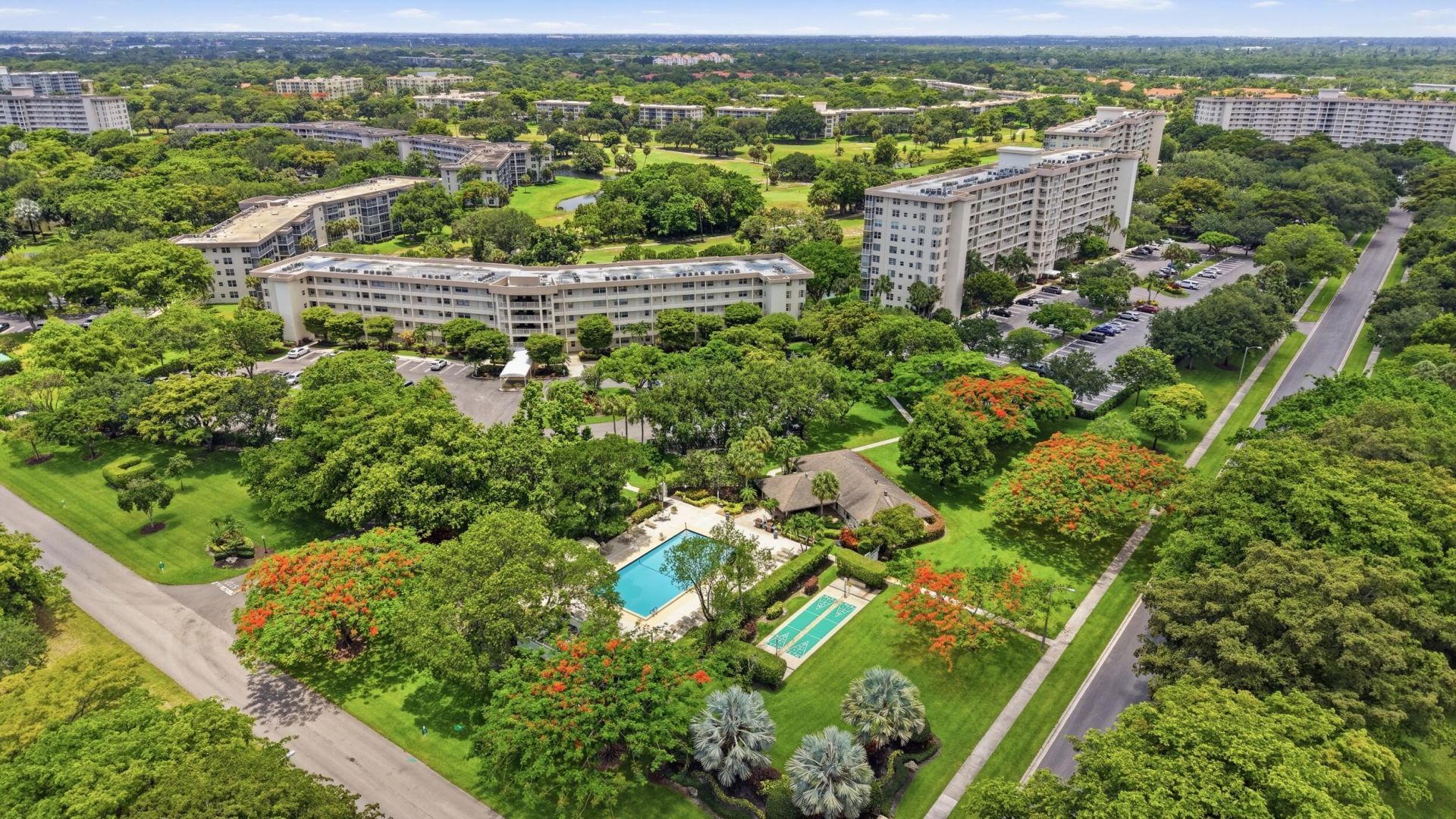 3510 Oaks Way, Unit 703, Pompano Beach, FL 33069 Photo