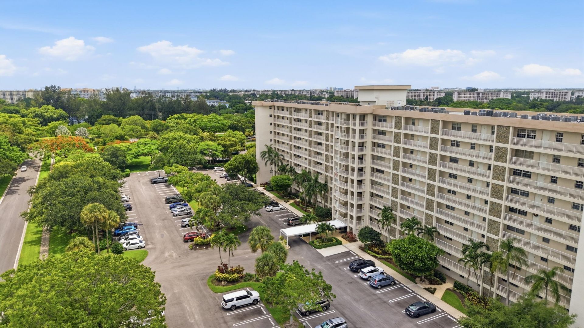 3510 Oaks Way, Unit 703, Pompano Beach, FL 33069 Photo