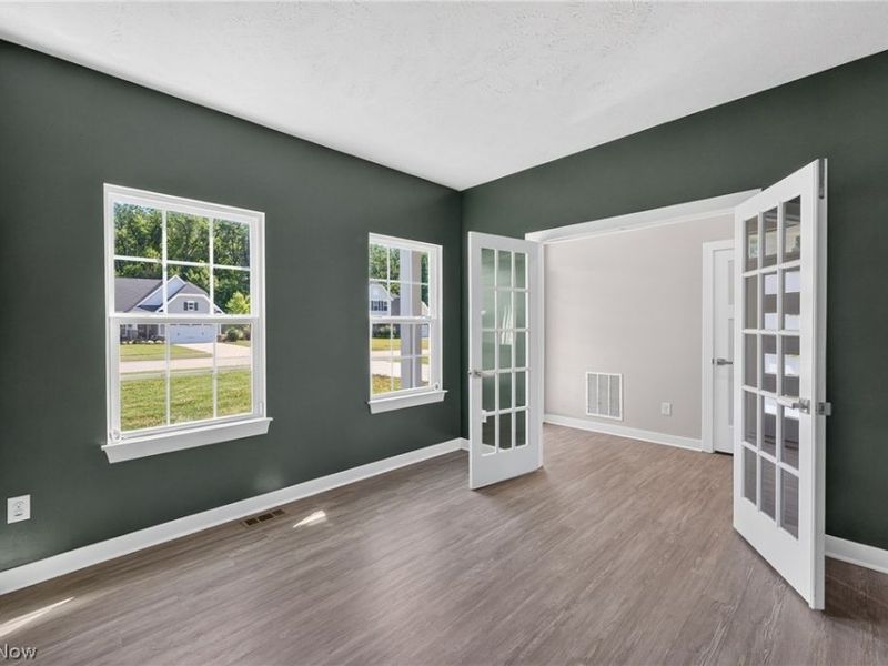 5454 Schueller Boulevard, Sheffield Lake, OH 44054 Photo 5