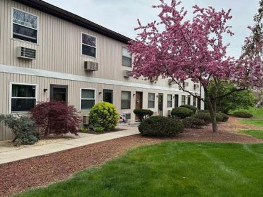 1338 F W Wyomissing Blvd, West Lawn, PA 19609 Main Photo