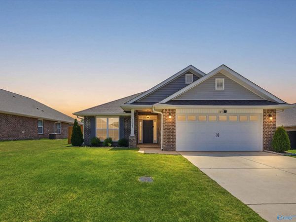 15360 Wildflower Bend, Athens, AL 35611