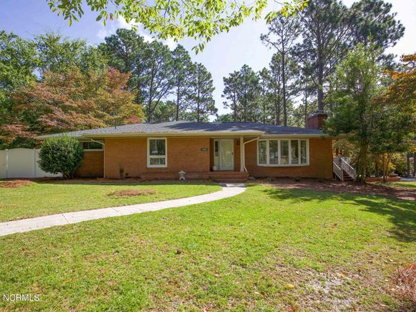 1000 Robinwood Road, Aberdeen, NC 28315
