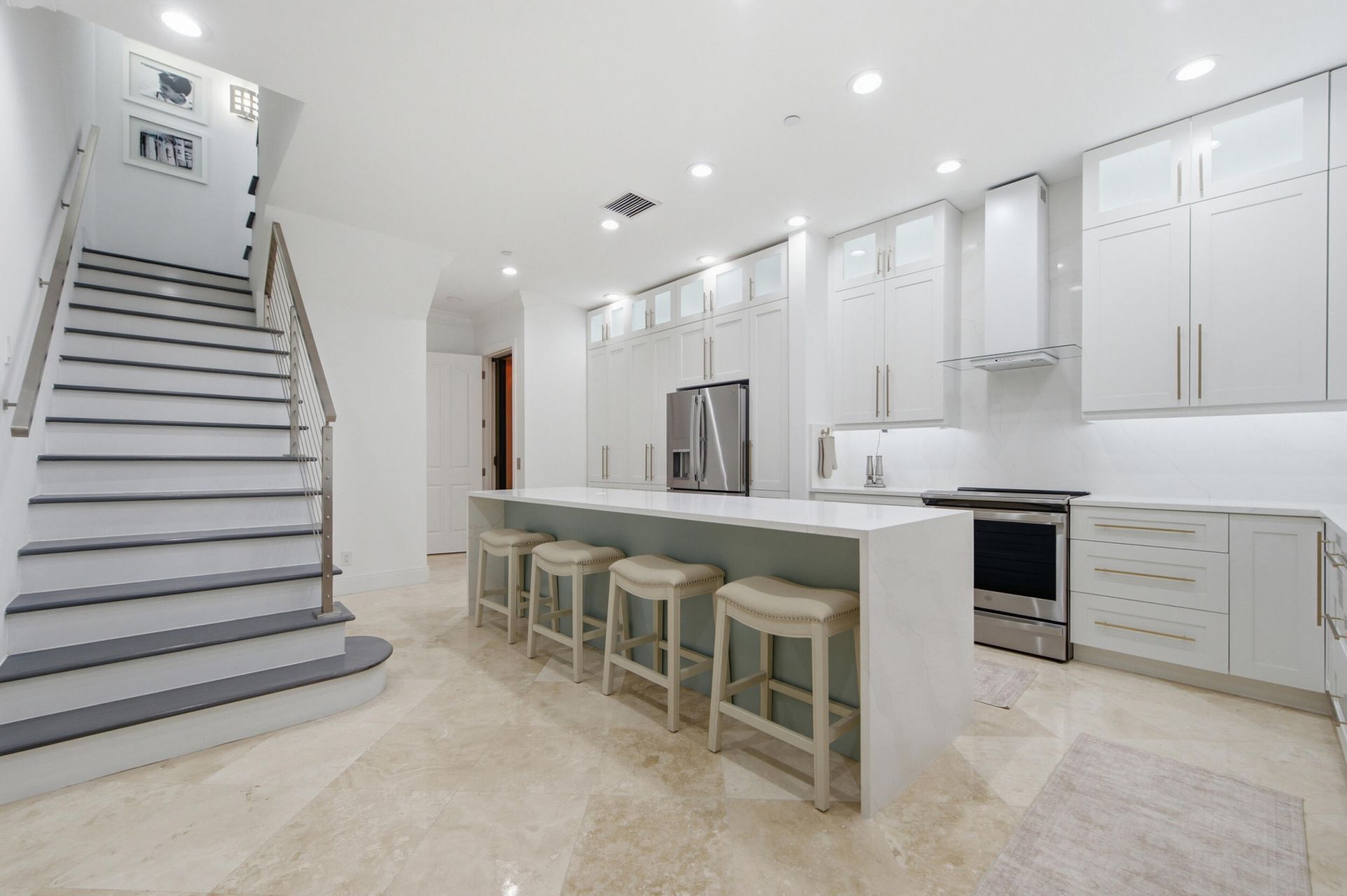 2601 NE 32nd Avenue, Fort Lauderdale, FL 33308 Photo