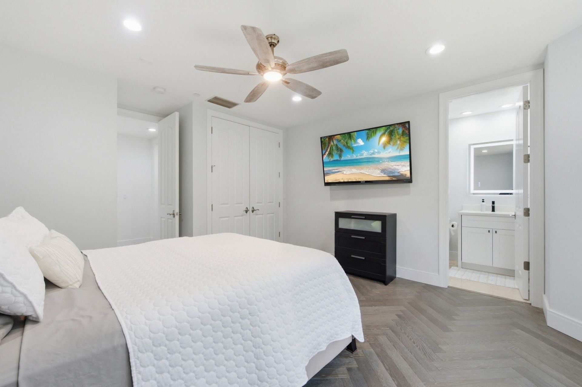 2601 NE 32nd Avenue, Fort Lauderdale, FL 33308 Photo