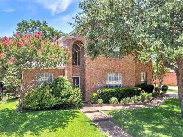 1300 Yellowstone Lane, Carrollton, TX 75006