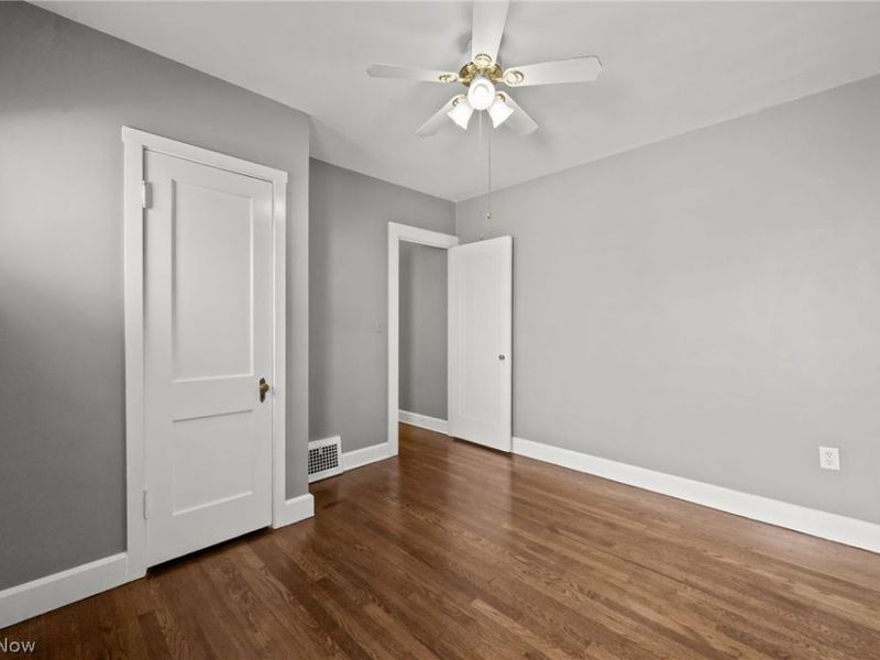 5601 Archmere Avenue, Cleveland, OH 44144 Photo 19