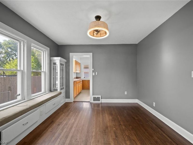 5601 Archmere Avenue, Cleveland, OH 44144 Photo 8