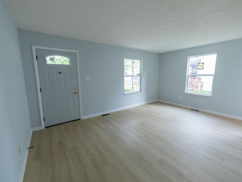 512 N Warren Avenue, Columbus, OH 43204 Photo 12