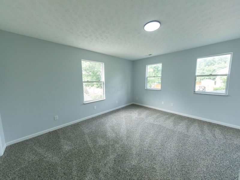 512 N Warren Avenue, Columbus, OH 43204 Photo 32