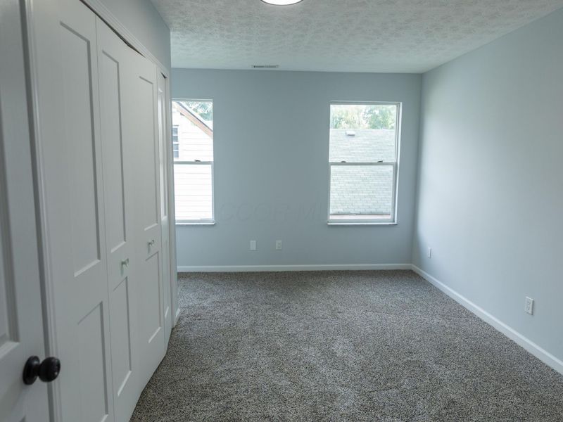 512 N Warren Avenue, Columbus, OH 43204 Photo 38