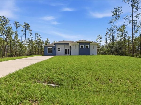 1314 Dayton AVE , LEHIGH ACRES, FL 33972