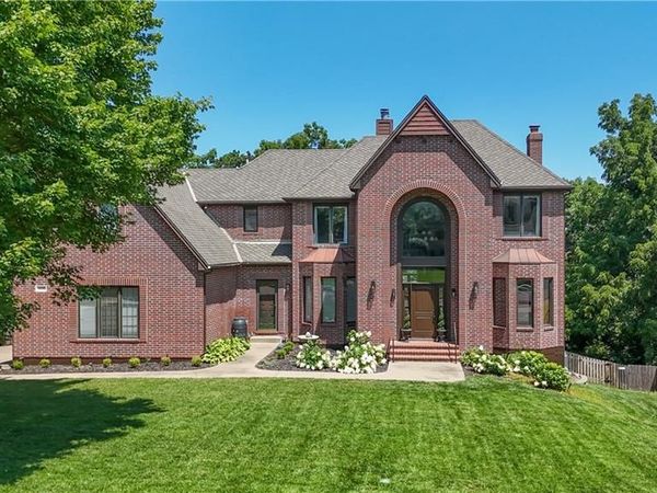 4110 W 110TH Street, Leawood, KS 66211