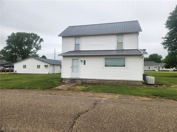 716 Adams Street , Conesville, OH 43811