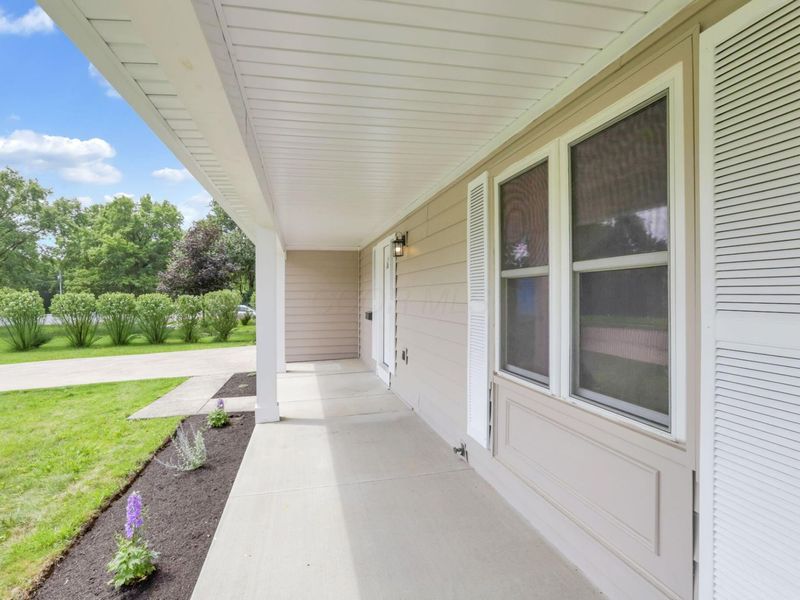 307 Lyncroft Drive, Columbus, OH 43230 Photo 2
