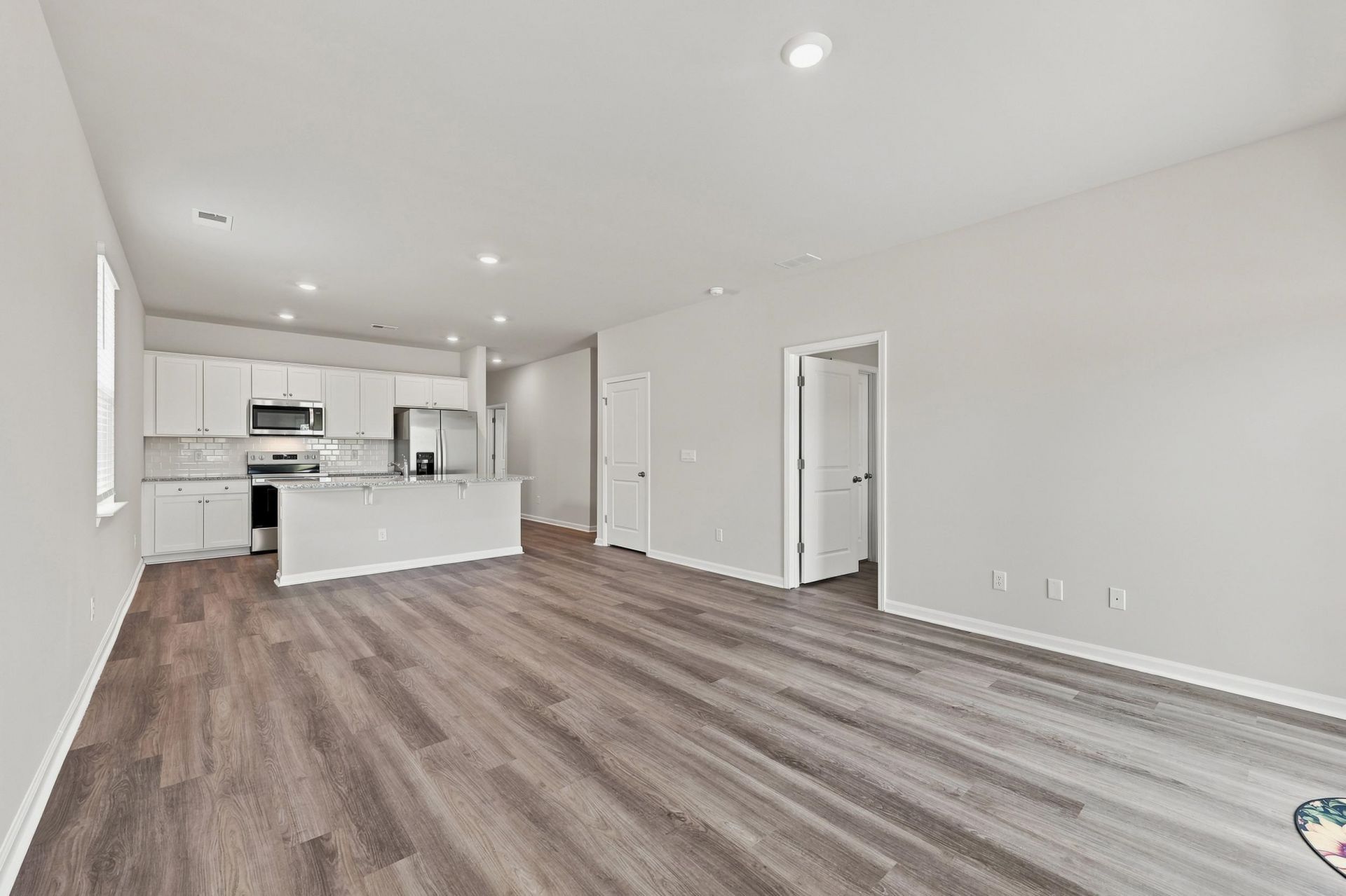284 Long Beard Way Photo 10