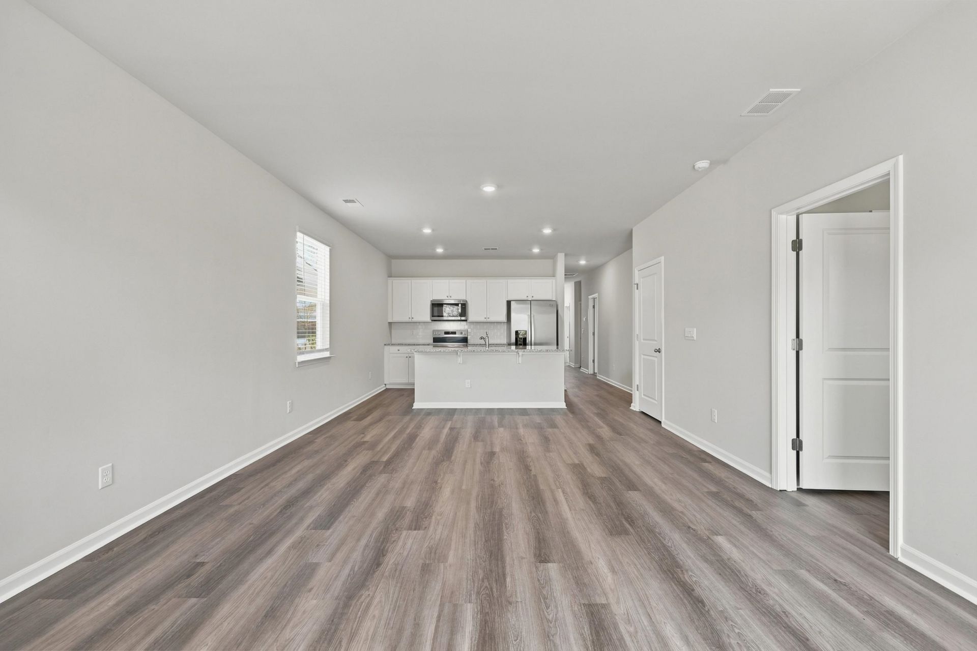 284 Long Beard Way Photo 11