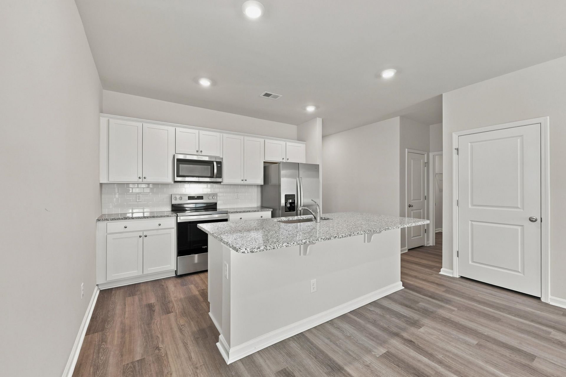 284 Long Beard Way Photo 6