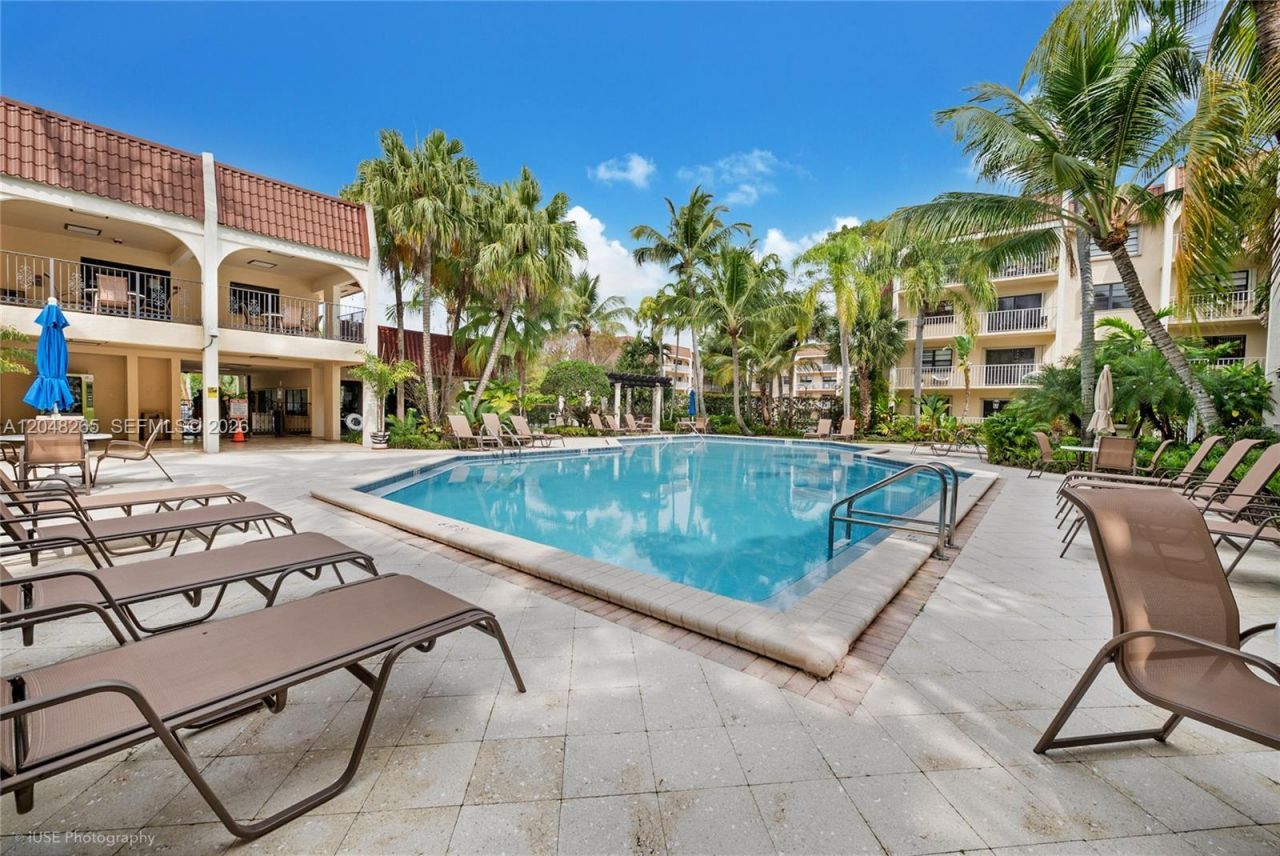 9301 SW 92nd Ave, Unit A304, Miami, FL 33176 Photo