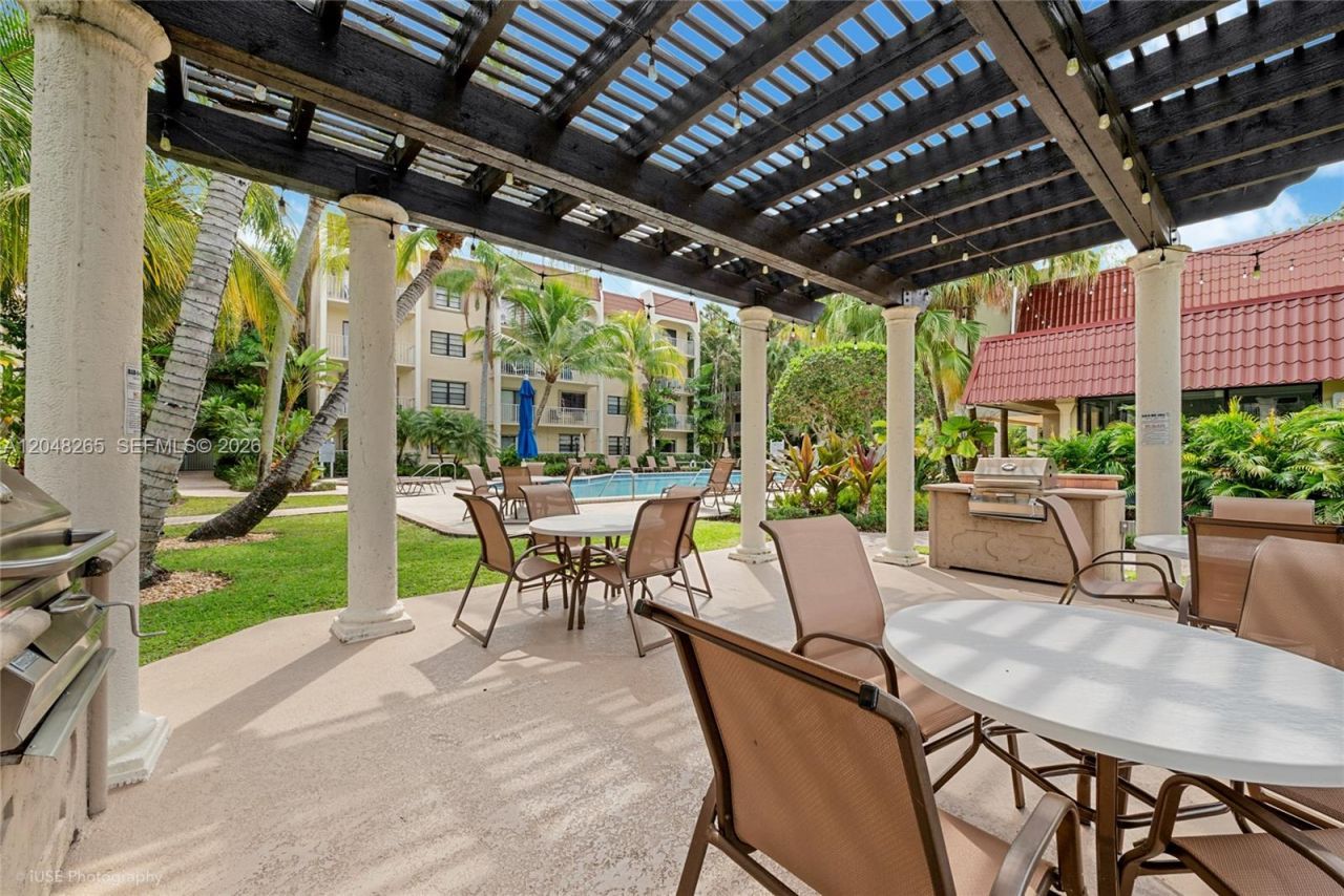 9301 SW 92nd Ave, Unit A304, Miami, FL 33176 Photo