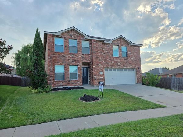 8138 Mossberg Drive, Arlington, TX 76002