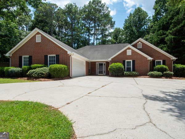 120 Park Place Court, Fayetteville, GA 30215