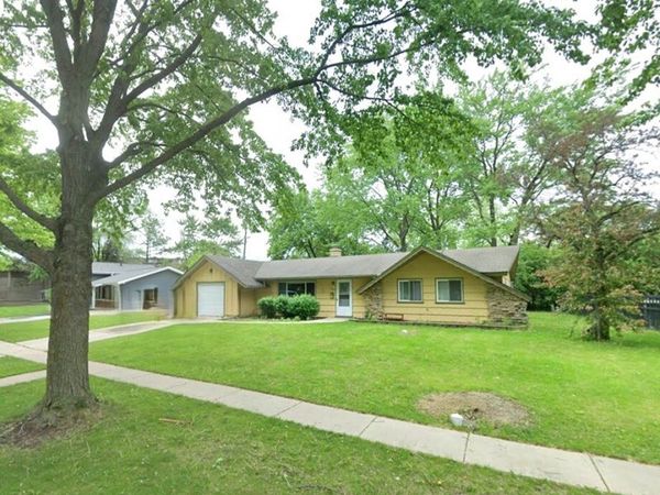 1408 Fairlane Drive , Schaumburg, IL 60193