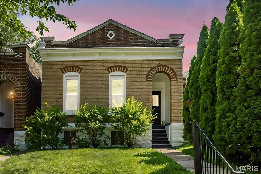 6418 W Park Avenue, Saint Louis, MO 63139 Main Photo