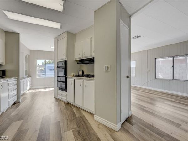 3619 Katmai Drive, Las Vegas, NV 89122