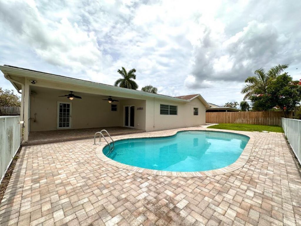 1292 Essex Drive, Wellington, FL 33414 Photo