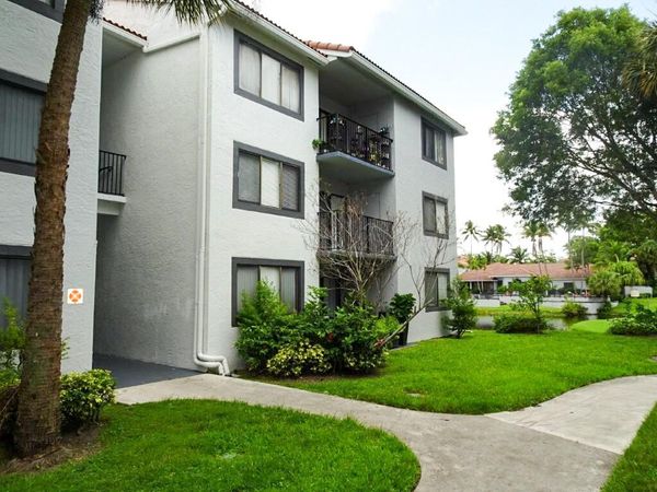 9122 W Atlantic Boulevard, Unit 713, Coral Springs, FL 33071