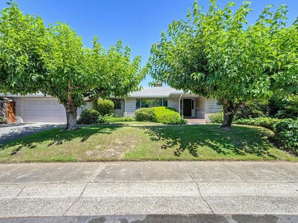 6111 Fordham Way, Sacramento, CA 95831
