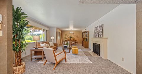 6111 Fordham Way, Sacramento, CA 95831 Photo