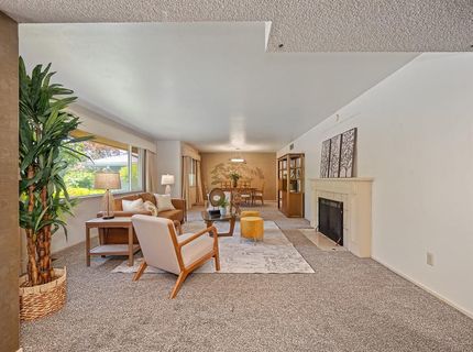 6111 Fordham Way, Sacramento, CA 95831 Photo