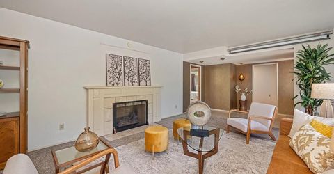 6111 Fordham Way, Sacramento, CA 95831 Photo