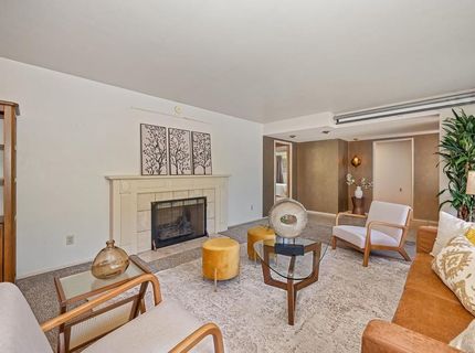 6111 Fordham Way, Sacramento, CA 95831 Photo