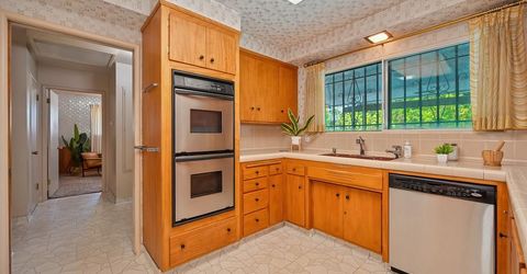 6111 Fordham Way, Sacramento, CA 95831 Photo