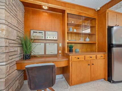 6111 Fordham Way, Sacramento, CA 95831 Photo