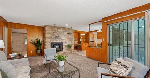 6111 Fordham Way, Sacramento, CA 95831 Photo