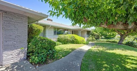 6111 Fordham Way, Sacramento, CA 95831 Photo