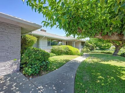 6111 Fordham Way, Sacramento, CA 95831 Photo