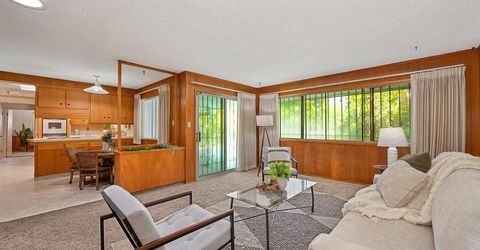 6111 Fordham Way, Sacramento, CA 95831 Photo