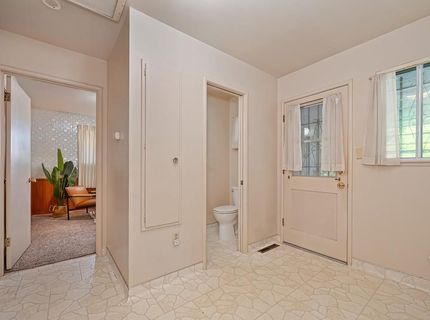 6111 Fordham Way, Sacramento, CA 95831 Photo