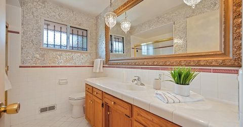6111 Fordham Way, Sacramento, CA 95831 Photo