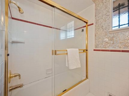 6111 Fordham Way, Sacramento, CA 95831 Photo