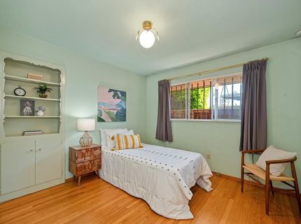 6111 Fordham Way, Sacramento, CA 95831 Photo