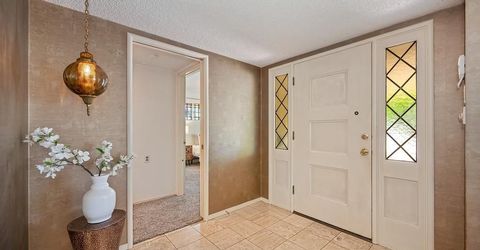 6111 Fordham Way, Sacramento, CA 95831 Photo